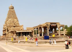 Thanjavur Temple in chennai constructed by Raja Cholan